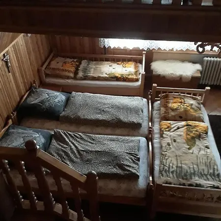 Semesterbostad Chata Pod Skalou *